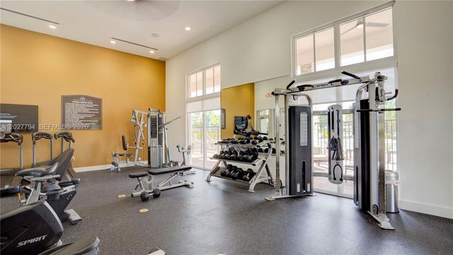 12453 NW 23rd Ct, Miami, FL 33167