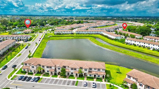 12453 NW 23rd Ct, Miami, FL 33167