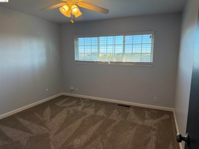 147 Loren Ln, Oakley, CA 94561