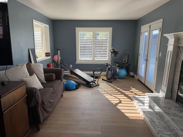 147 Loren Ln, Oakley, CA 94561