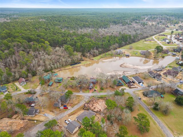 1 Hillside Court, Huntsville, TX 77340