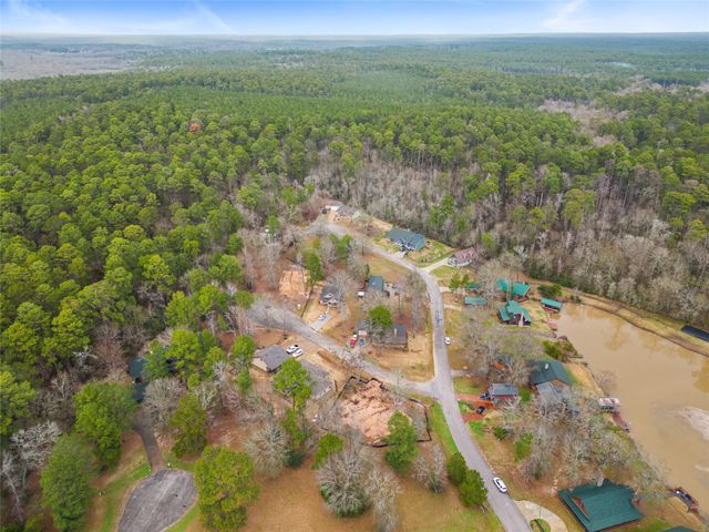 1 Hillside Court, Huntsville, TX 77340