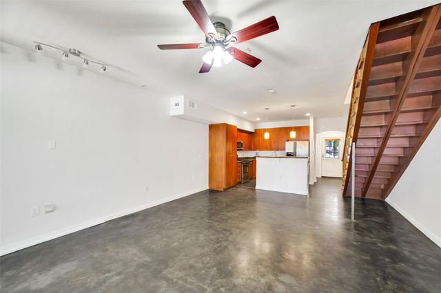 2216 Chenevert Street 6, Houston, TX 77003