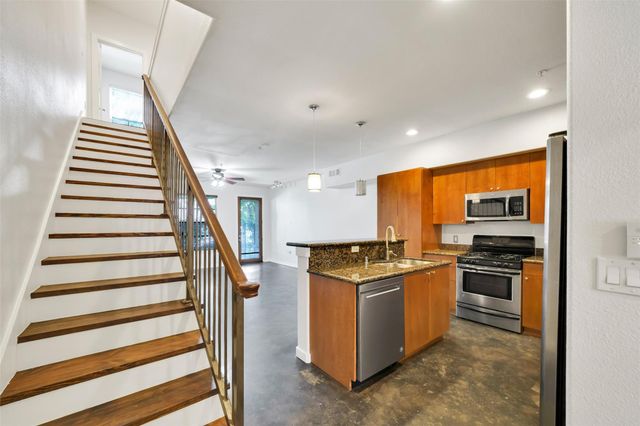 2216 Chenevert Street 6, Houston, TX 77003