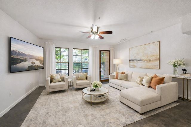 2216 Chenevert Street 6, Houston, TX 77003