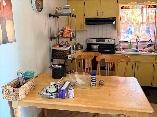 3915 W BROAD STREET, Tampa, FL 33614