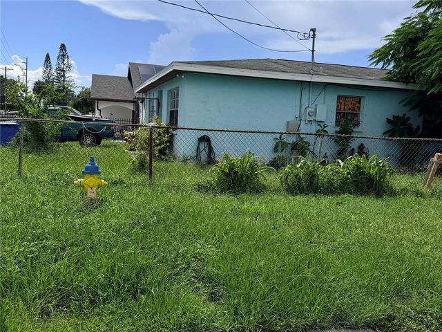 3915 W BROAD STREET, Tampa, FL 33614