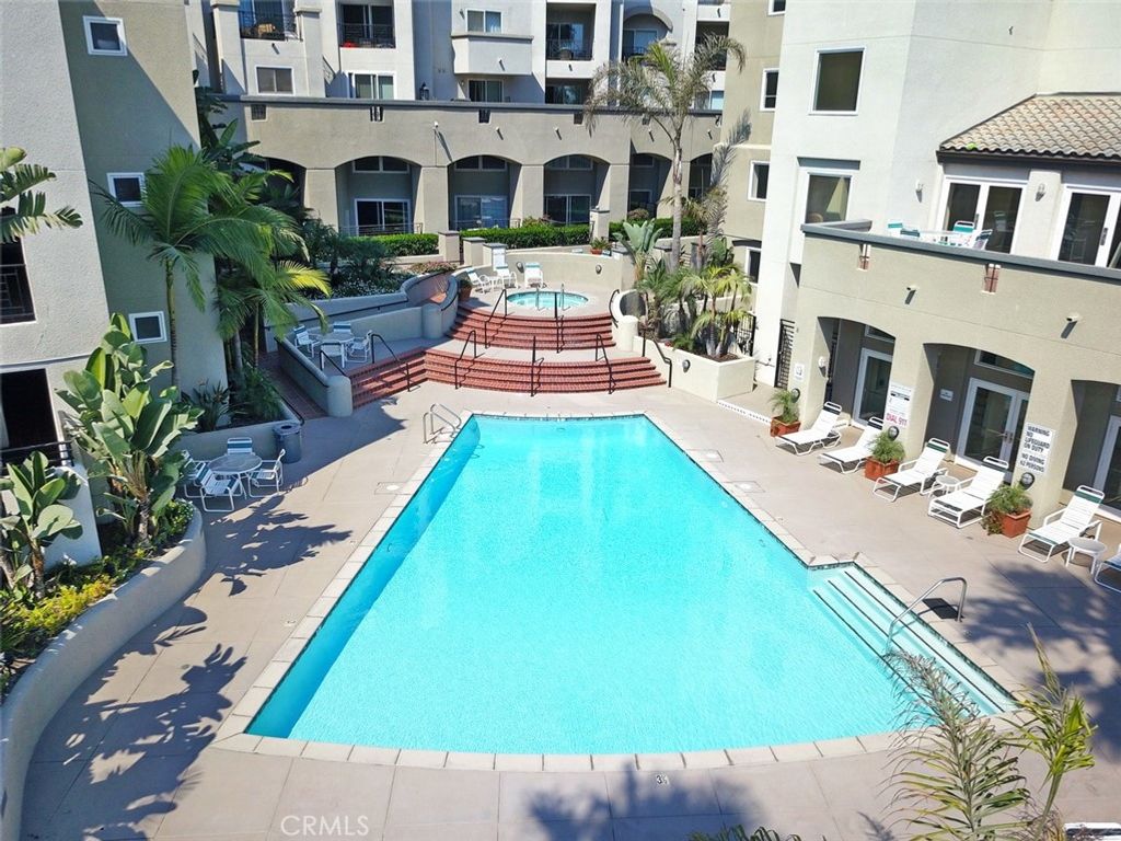 200 Pacific Coast Highway 329, Huntington Beach, CA 92648 — photo 3