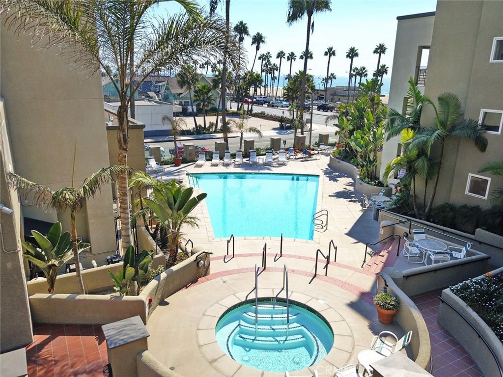 200 Pacific Coast Highway 329, Huntington Beach, CA 92648 — photo 4