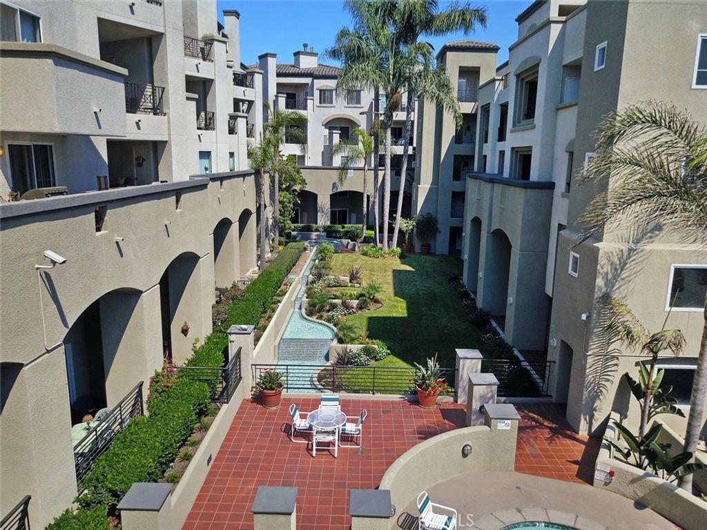 200 Pacific Coast Highway 329, Huntington Beach, CA 92648 — photo 5
