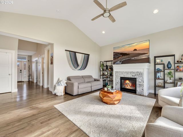 1273 SEABRIGHT Way, Seaside, OR 97138