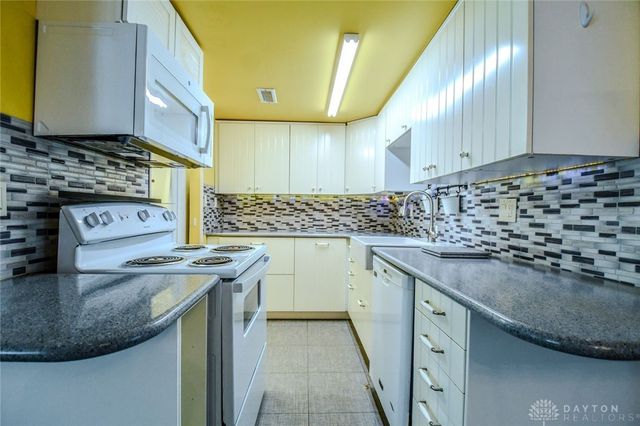 3130 Garvin Road, Dayton, OH 45405