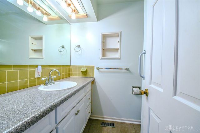 3130 Garvin Road, Dayton, OH 45405
