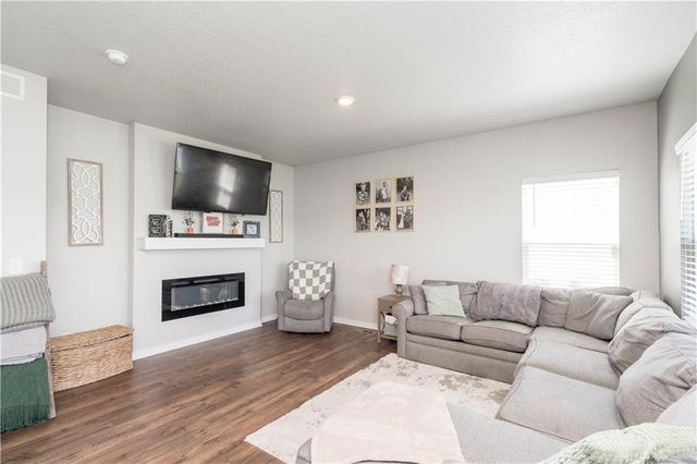 3020 NW Reinhart Drive, Ankeny, IA 50023