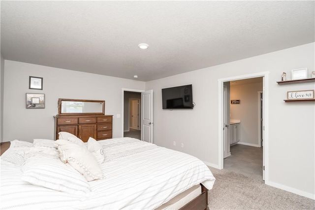 3020 NW Reinhart Drive, Ankeny, IA 50023