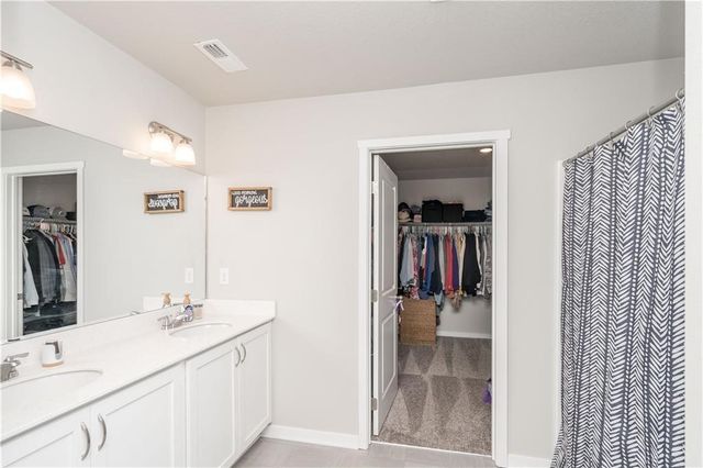 3020 NW Reinhart Drive, Ankeny, IA 50023