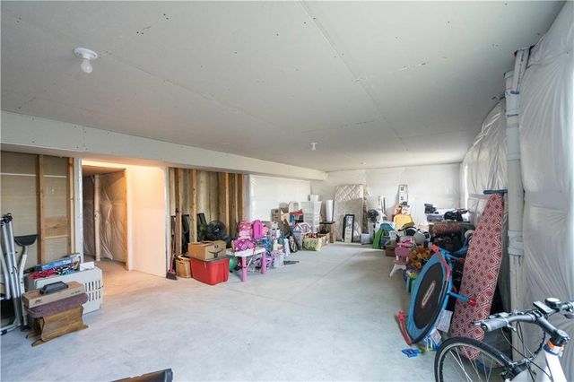 3020 NW Reinhart Drive, Ankeny, IA 50023