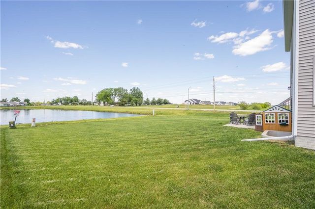3020 NW Reinhart Drive, Ankeny, IA 50023