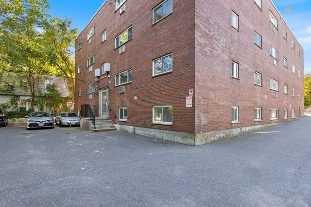 624 Hyde Park Ave D3, Boston, MA 02131