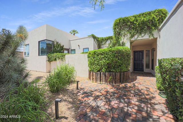 8526 E San Jacinto Drive, Scottsdale, AZ 85258