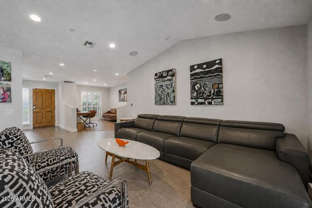 8526 E San Jacinto Drive, Scottsdale, AZ 85258