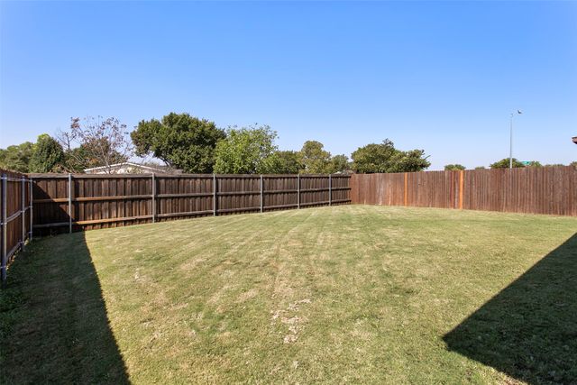 16333 Caledonia Court, Justin, TX 76247