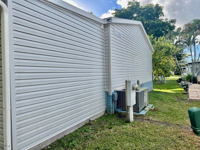 4541 NW 69th St I-08, Coconut Creek, FL 33073