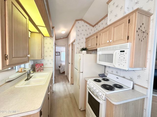 303 S DIAMOND Drive, Apache Junction, AZ 85119