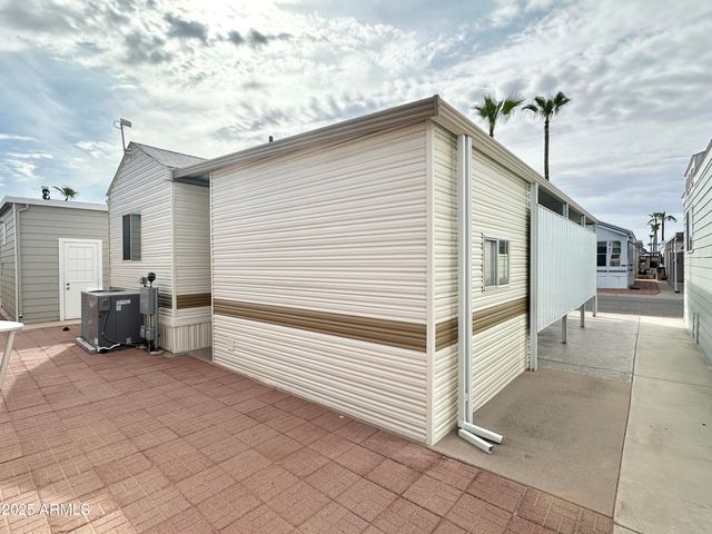 303 S DIAMOND Drive, Apache Junction, AZ 85119