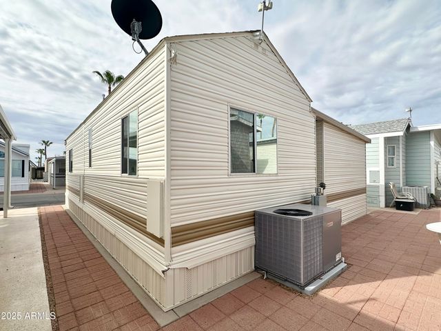 303 S DIAMOND Drive, Apache Junction, AZ 85119