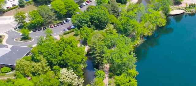 311 North Avenue, Naperville, IL 60540