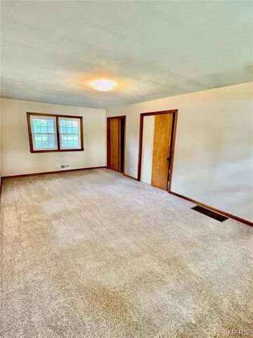 407 Killarney Drive, Greenville, IL 62246