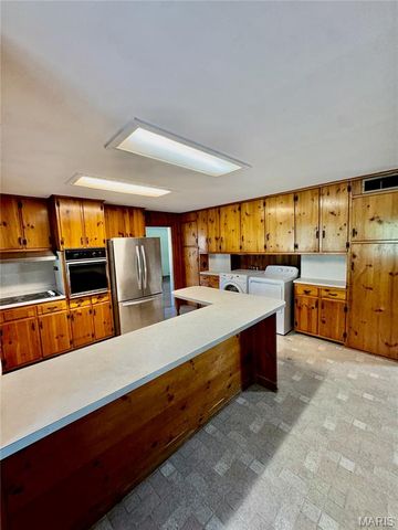 407 Killarney Drive, Greenville, IL 62246