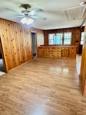 407 Killarney Drive, Greenville, IL 62246