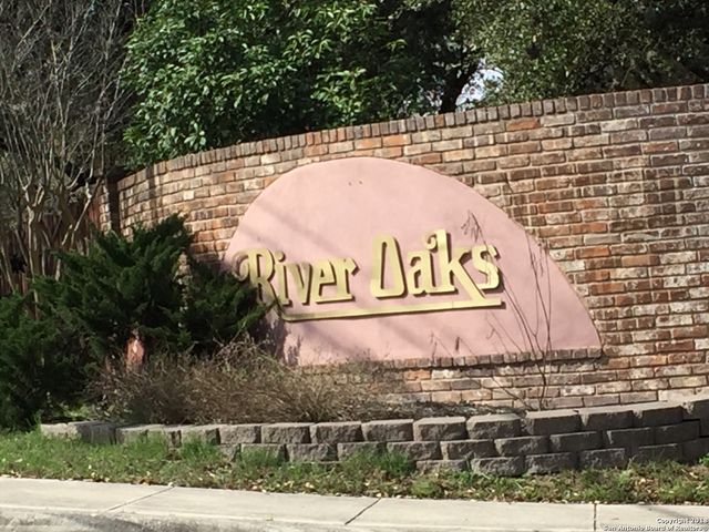 3482 RIVER NORTH DR, San Antonio, TX 78230