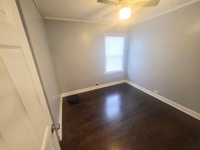 10145 S Perry Avenue, Chicago, IL 60628