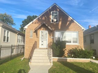 10145 S Perry Avenue, Chicago, IL 60628