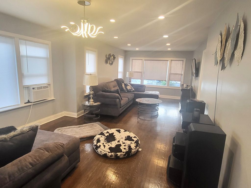 10145 S Perry Avenue, Chicago, IL 60628 — photo 2