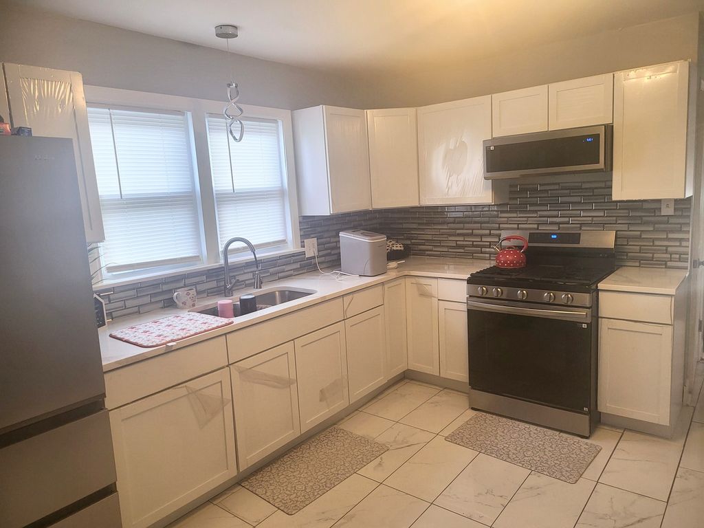10145 S Perry Avenue, Chicago, IL 60628 — photo 4