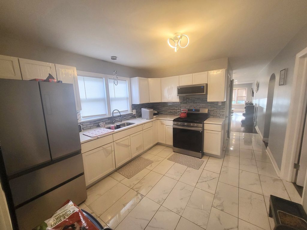10145 S Perry Avenue, Chicago, IL 60628 — photo 5