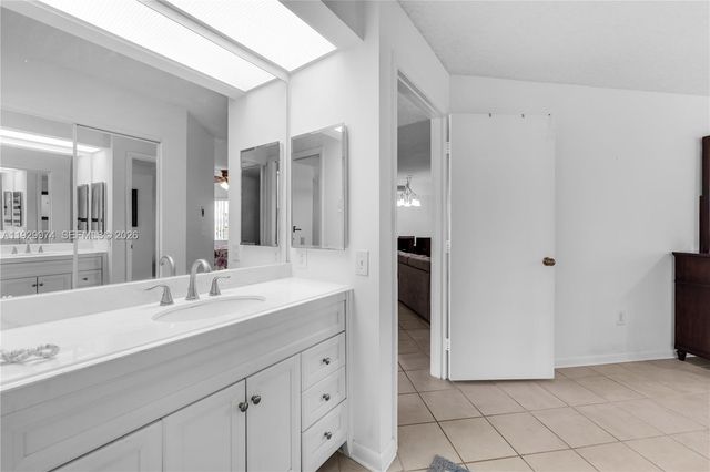 2221 SE 27th Drive 106B, Homestead, FL 33035