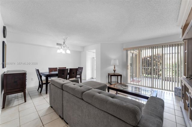 2221 SE 27th Drive 106B, Homestead, FL 33035