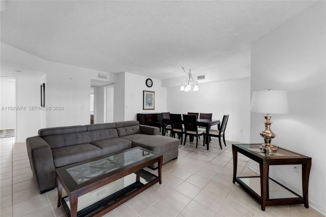 2221 SE 27th Drive 106B, Homestead, FL 33035