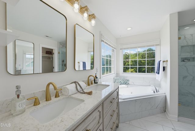6616 Wavcott Drive, Fuquay Varina, NC 27526