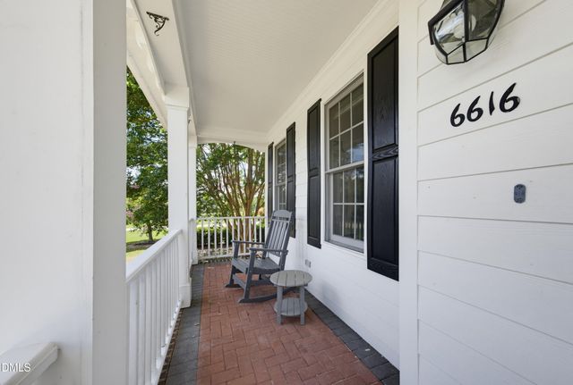6616 Wavcott Drive, Fuquay Varina, NC 27526