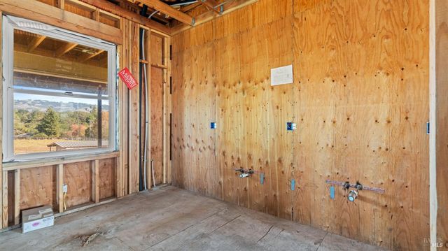 487 Ormsby Ln, Petaluma, CA 94954