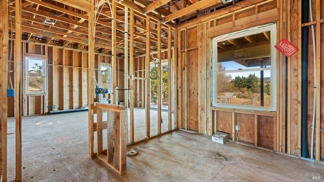 487 Ormsby Ln, Petaluma, CA 94954