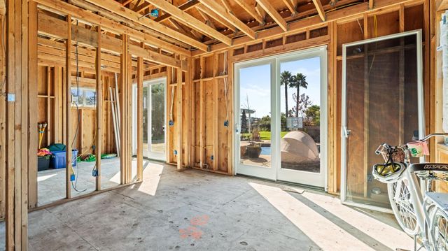 487 Ormsby Ln, Petaluma, CA 94954