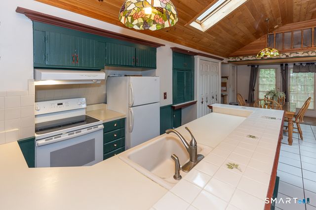 159 Wrights Pond Road, Westbrook, CT 06498