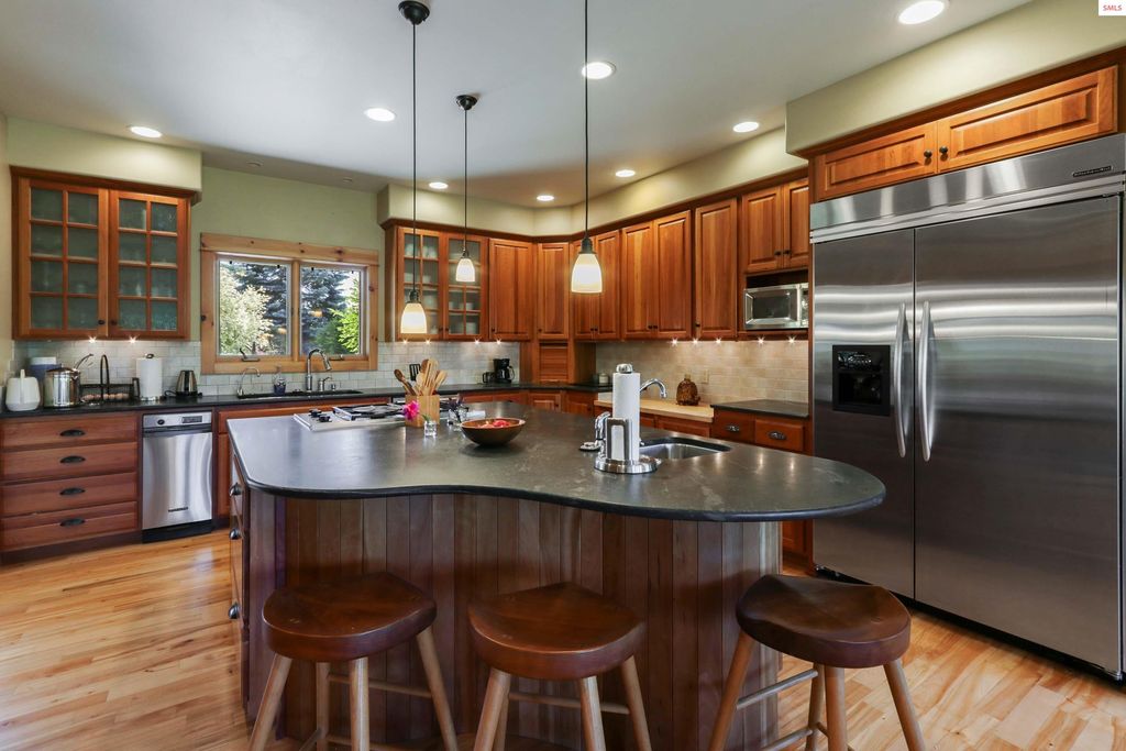 877 Heath Lake Road, Sagle, ID 83860 photo 11